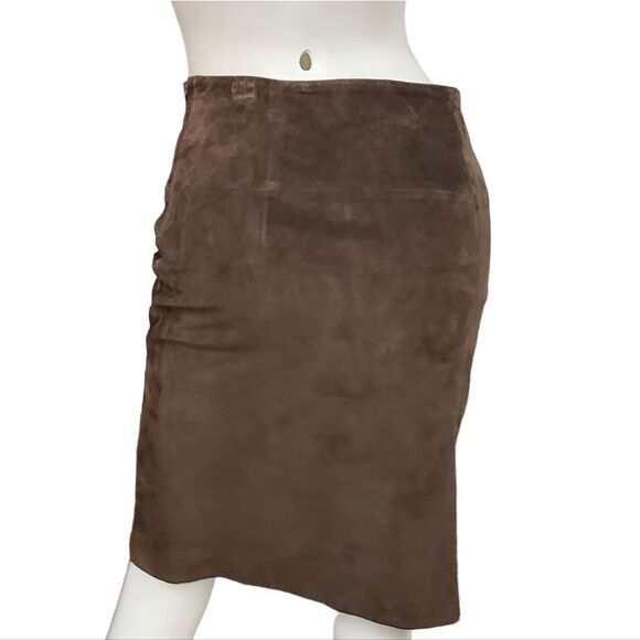 Danier Brown Suede Skirt size 4 - Picture 5 of 9